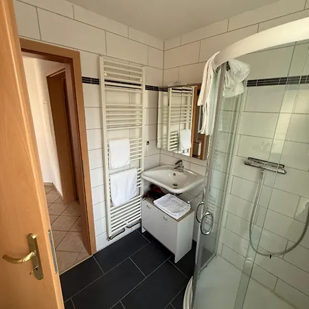 Wohnen Am Reiterhof, 50 Qm, Mit Gartennutzung *