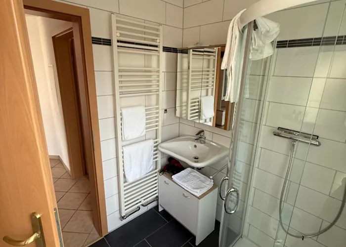 Wohnen Am Reiterhof, 50 Qm, Mit Gartennutzung *