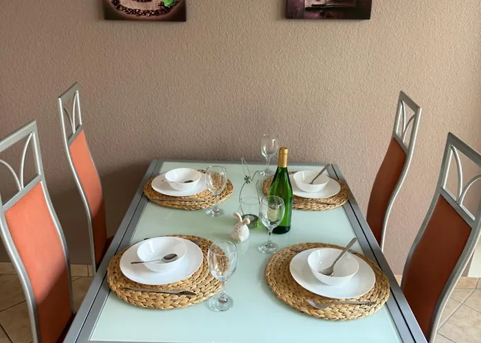 Wohnen Am Reiterhof, 50 Qm, Mit Gartennutzung *